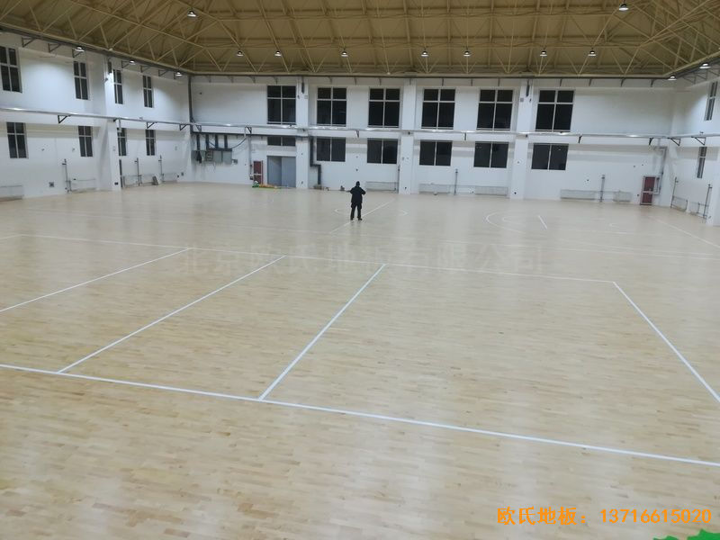 山東濟(jì)南歷城區(qū)小學(xué)運動木地板施工案例