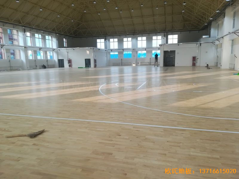 山東濟(jì)南歷城區(qū)小學(xué)運動木地板施工案例