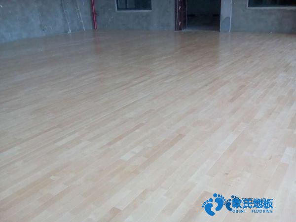 運(yùn)動(dòng)場(chǎng)地板哪家質(zhì)量好