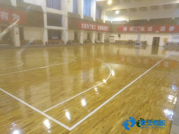 學(xué)校籃球運(yùn)動木地板施工流程