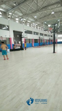 用什么運(yùn)動木地板毛板